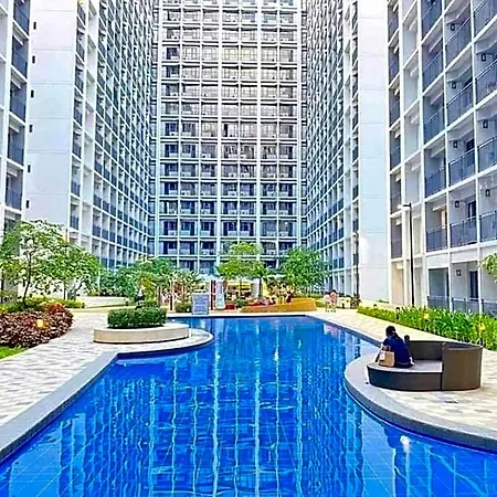 Deluxe Suites Razelles 2 At Shore 2 Residences Tower 1